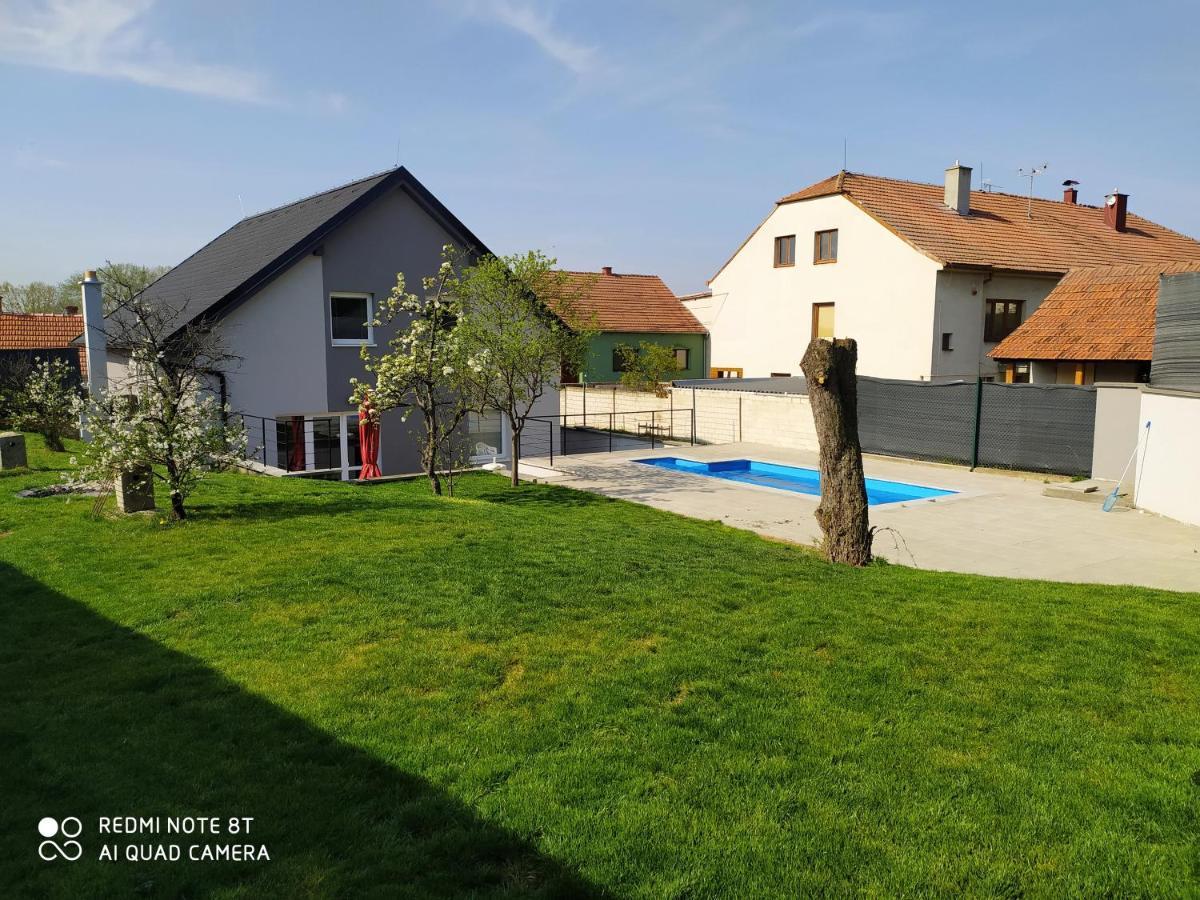 Vila pod Majákem Přítluky Exterior foto