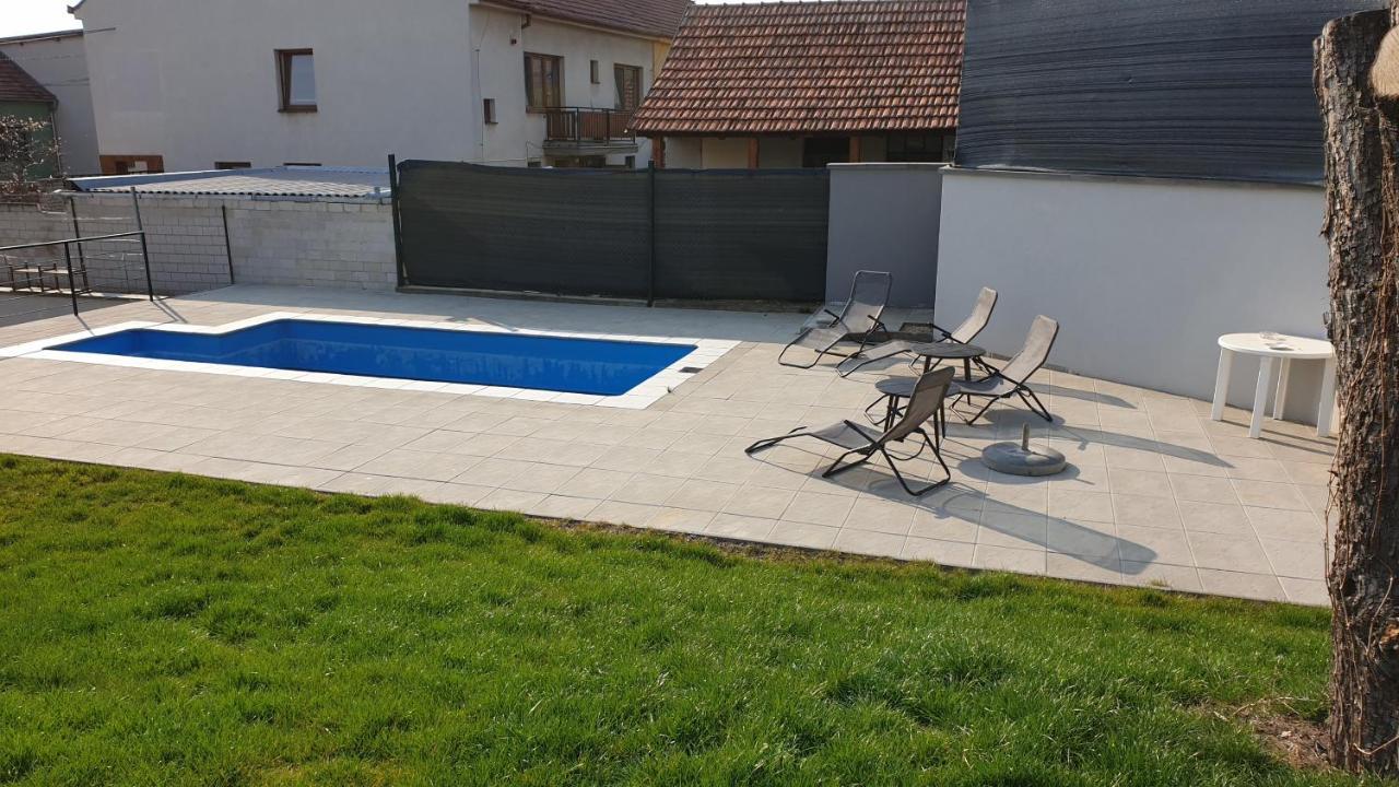 Vila pod Majákem Přítluky Exterior foto